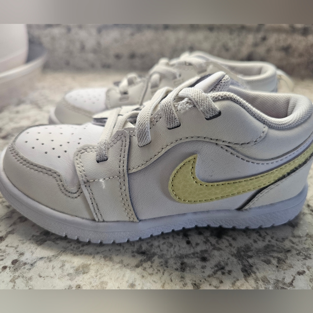 Jordan 1 Low